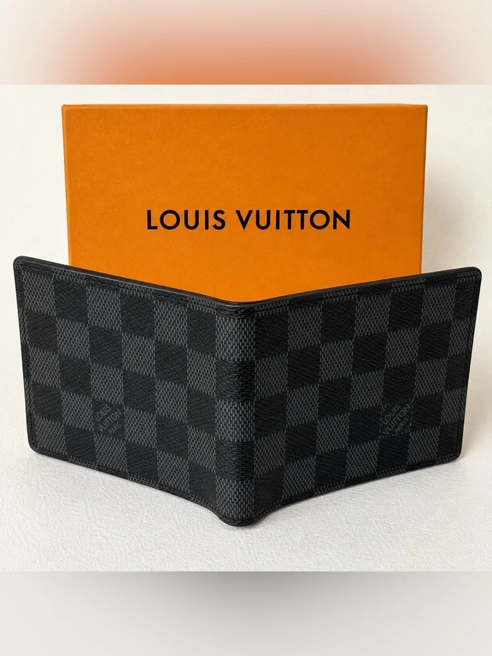 Black & Gray LV Checkered Bifold Wallet – Multiple Card Slots